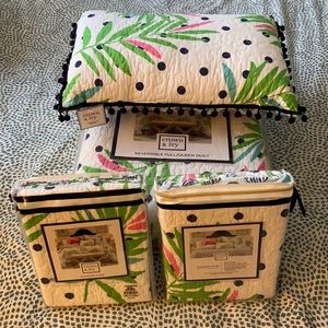 NWT Crown & Ivy Bedding Set